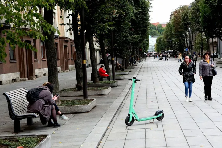 „Bolt“ elektriniai paspirtukai / M. Patašiaus nuotr.