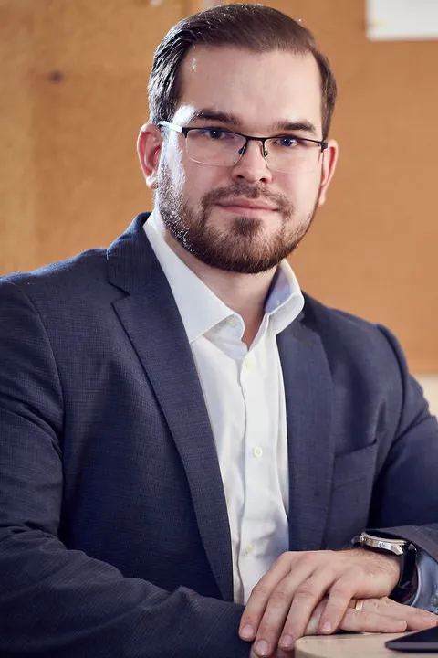 r kaunas