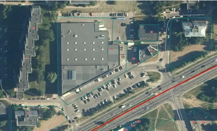 palydovo uzfiksuotas vaizdas bei zemes sklypu ribos 92622347