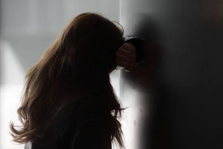 Žaginimas, seksualinė prievarta