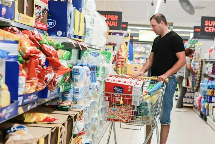 Lietuviai prieš rugsėjį lekia apsipirkti į Lenkiją: „Stebuklingos kainos, į kurias žiūrėdami tik apsilaižome“