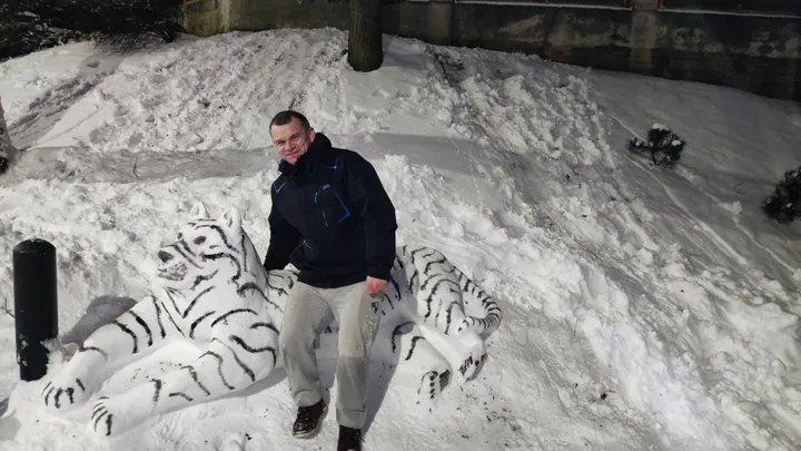 Smėlio skulptūromis poilsiautojus žavintis S. Kajokas: menininku galime būti kiekvienas