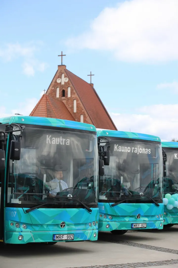 Smaragdiniai Kauno rajono autobusai