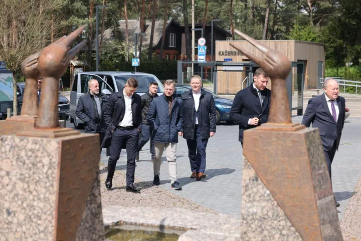 32f6c0851aba5c1db37336cfa78c3acd