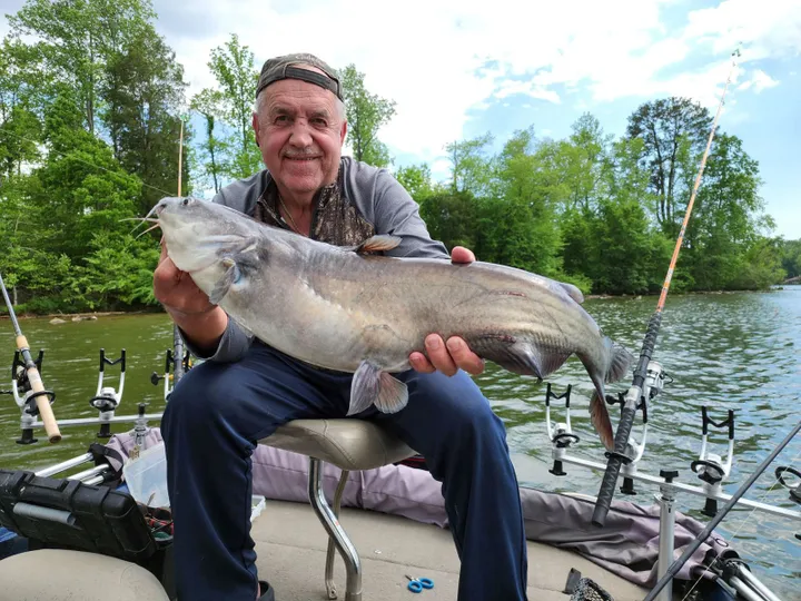 Saulius Markevičius su savo laimikiais / Asm. albumo nuotr.