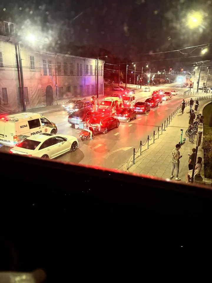 2ce6c7c454b9bf29864d33ba4612a649