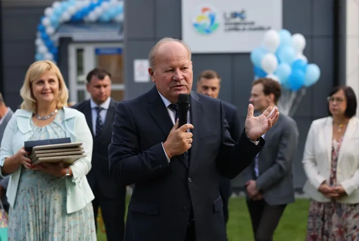 83b3592e8417c458ccdedc0ddb871f44