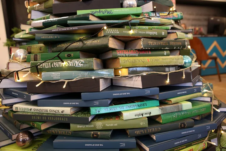 V. Kudirkos bibliotekos kalėdinė eglutė / M. Patašiaus nuotr.