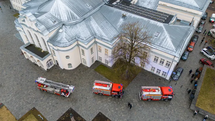 Spec. tarnybos prie Kauno muzikinio teatro / Kas vyksta Kaune nuotr.