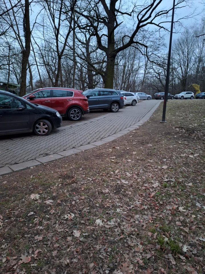 Parkavimas Ąžuolyne / Skaitytojų nuotr.
