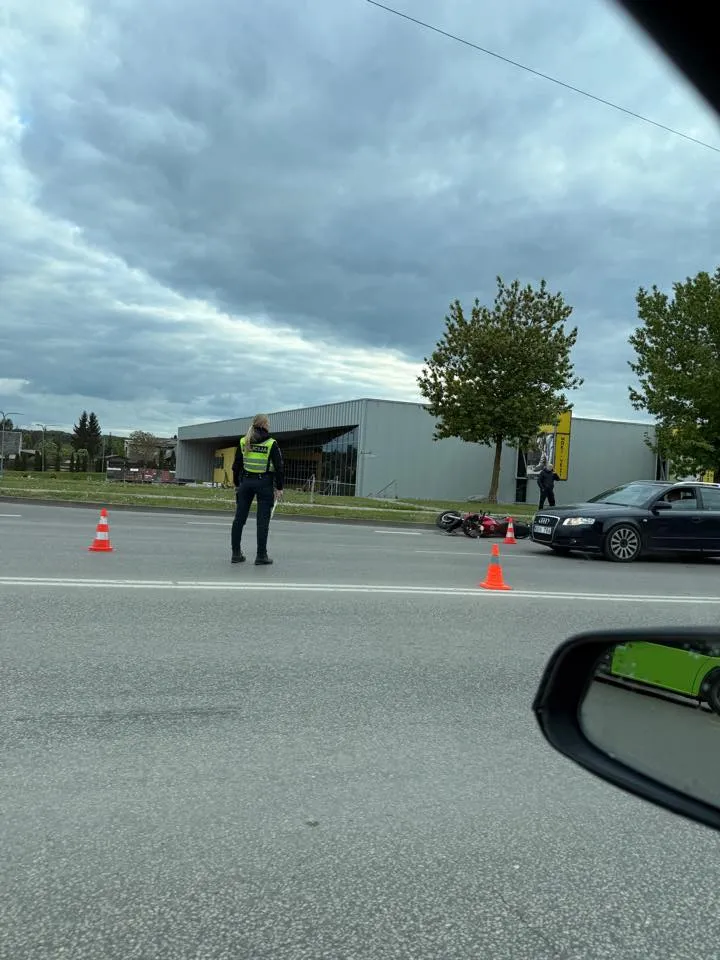 Avarija Raudondvario plente / Skaitytojų nuotr.