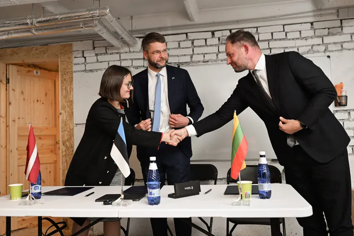 Talino meras Jevgeni Ossinovski su partneriais iš Lietuvos ir Latvijos / Ellen Rudi nuotr.