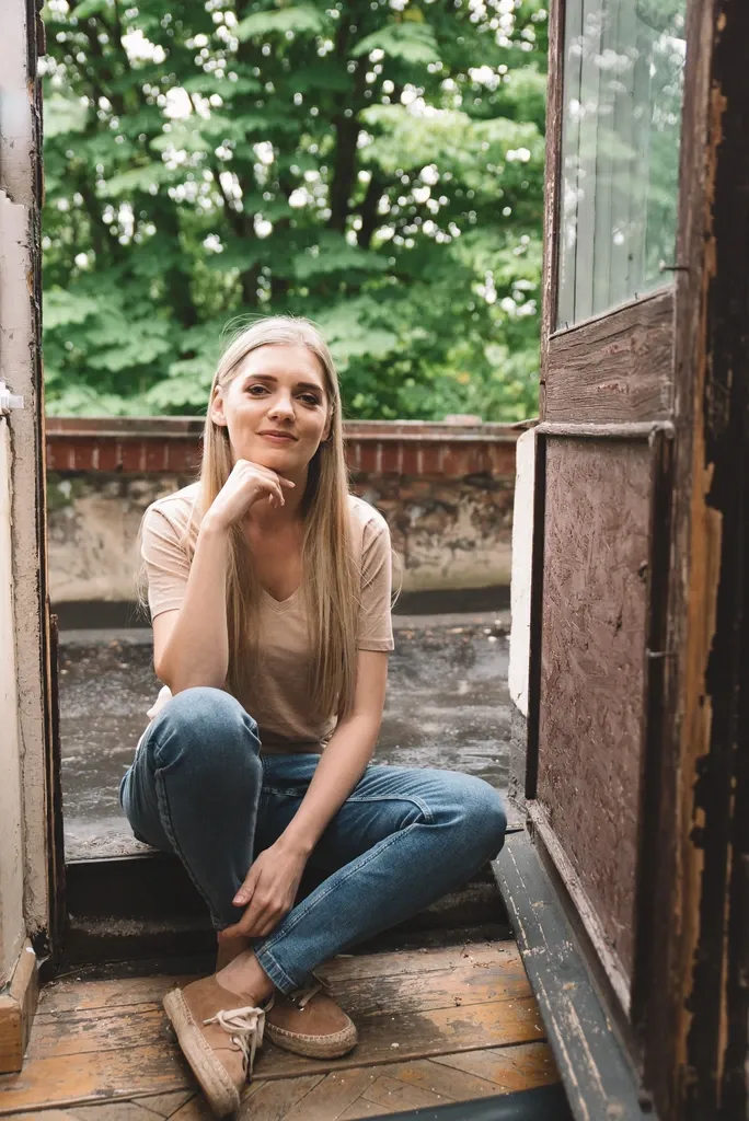 egle 684x1024 1