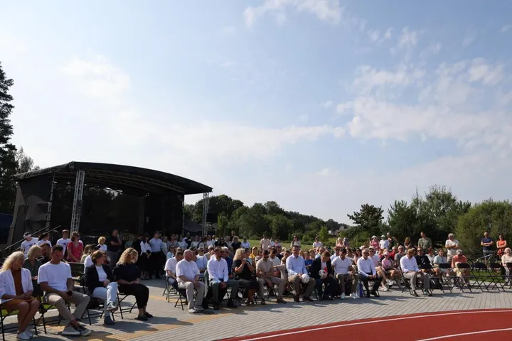 Kačerginėje atidarytas stadionas / KRS nuotr.