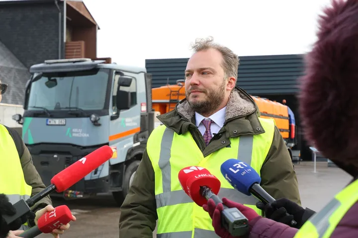 susisiekimo ministras juras taminskas ab keliu prieziura nuotrauka