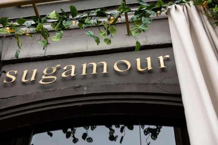 „Sugamour“
