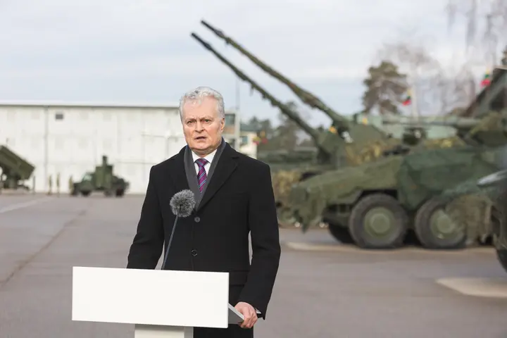 G. Nausėda / R. Tenio nuor.