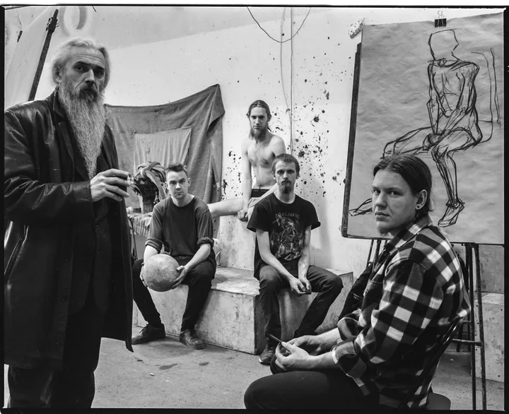 Prof. A. Vaura su studentais VDA auditorijoje