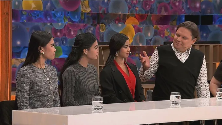 G. Volkavičius su žmonomis