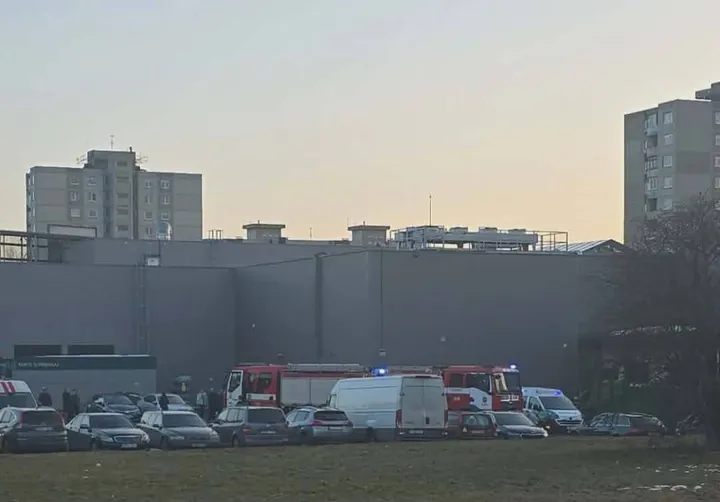 Gaisras Šiaurės pr. / Skaitytojų nuotr.