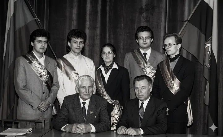 Korporacijos „Neo-Lithuania“ valdyba 1990 m. / Organizatorių nuotr.