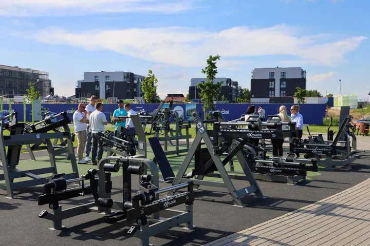 Jonučiuose atidaryta profesionali lauko sporto salė / KRS nuotr.