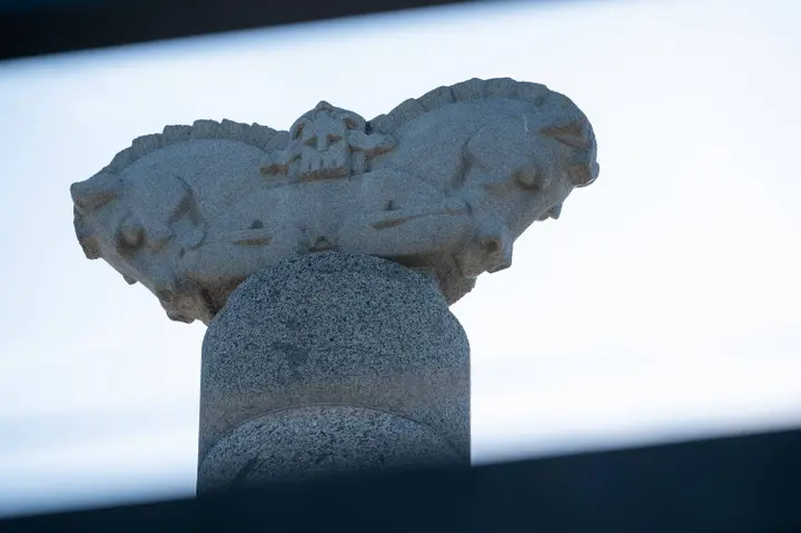 Skulptūra „Perkūno žirgai“