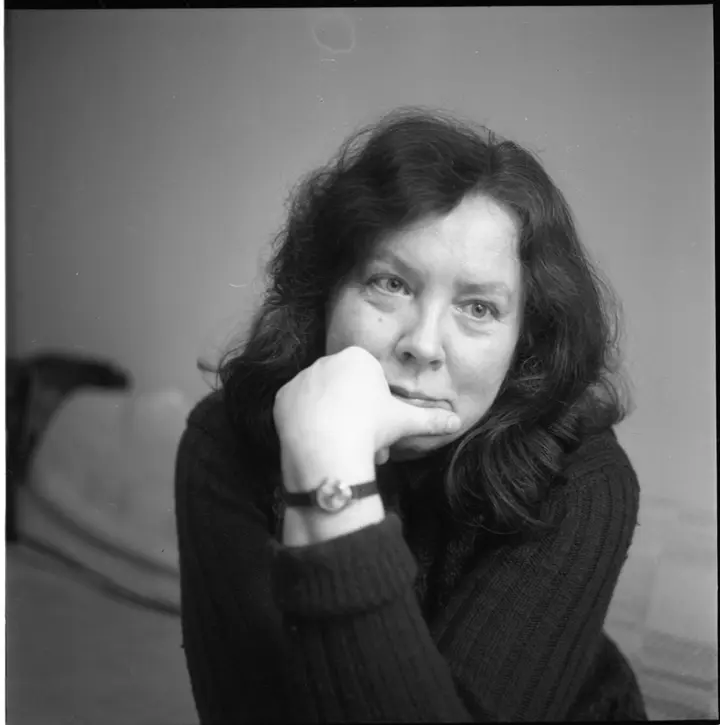 Poetė Janina Degutytė, 1974 m. / B. Aleknavičiaus nuotr. iš Klaipėdos apskrities Ievos Simonaitytės viešosios bibliotekos rinkinių