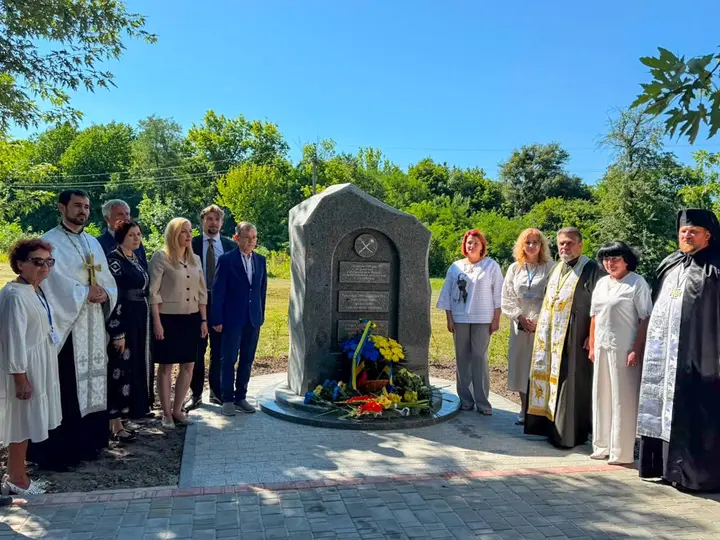 Vytauto Didžiojo karo muziejaus delegacija lankėsi Poltavoje