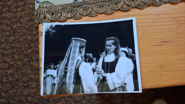 Petrašiūnų adorantės / L. Truskauskaitės archyvas