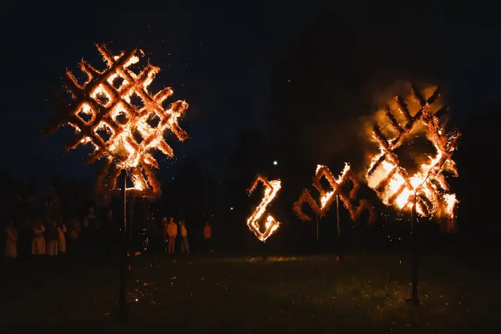 baltu rastai zenklai