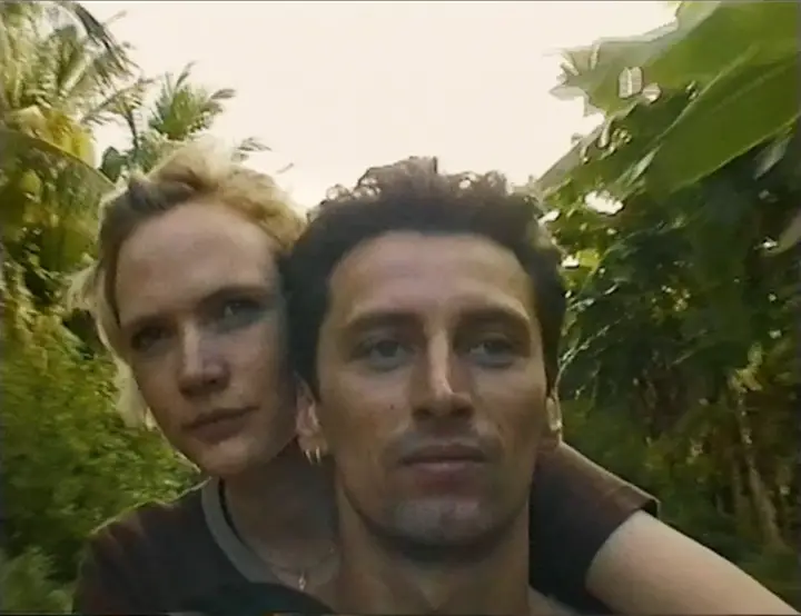 Filmas „Love-22-Love“ / Stop kadras