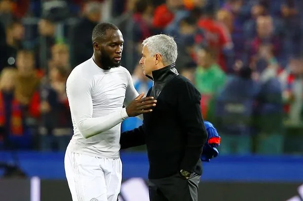 mourinho lukaku saluto