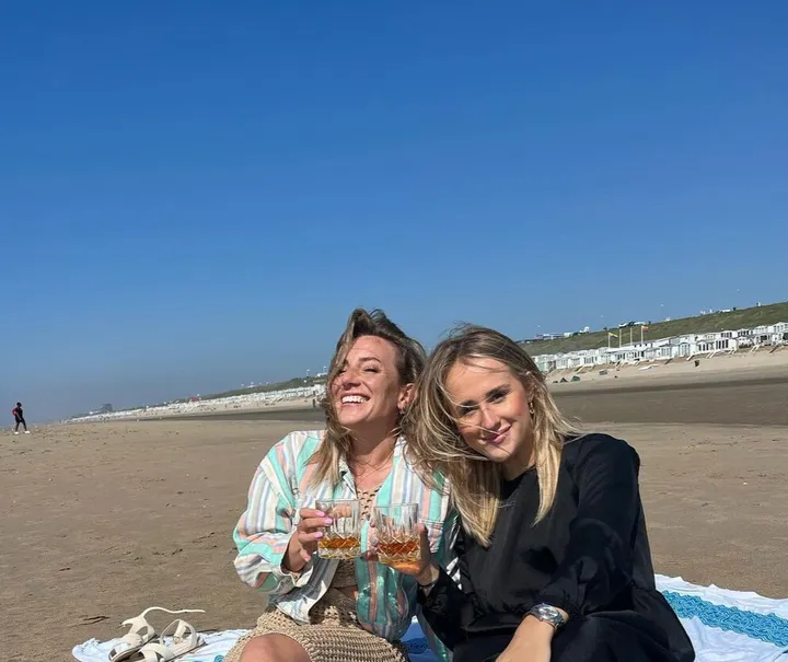 ac797db4 566e 41ad 815b bc45ee6d59ff