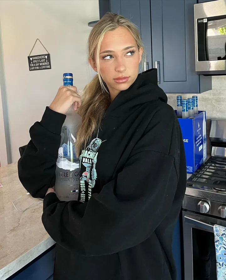 delfine stal coachella