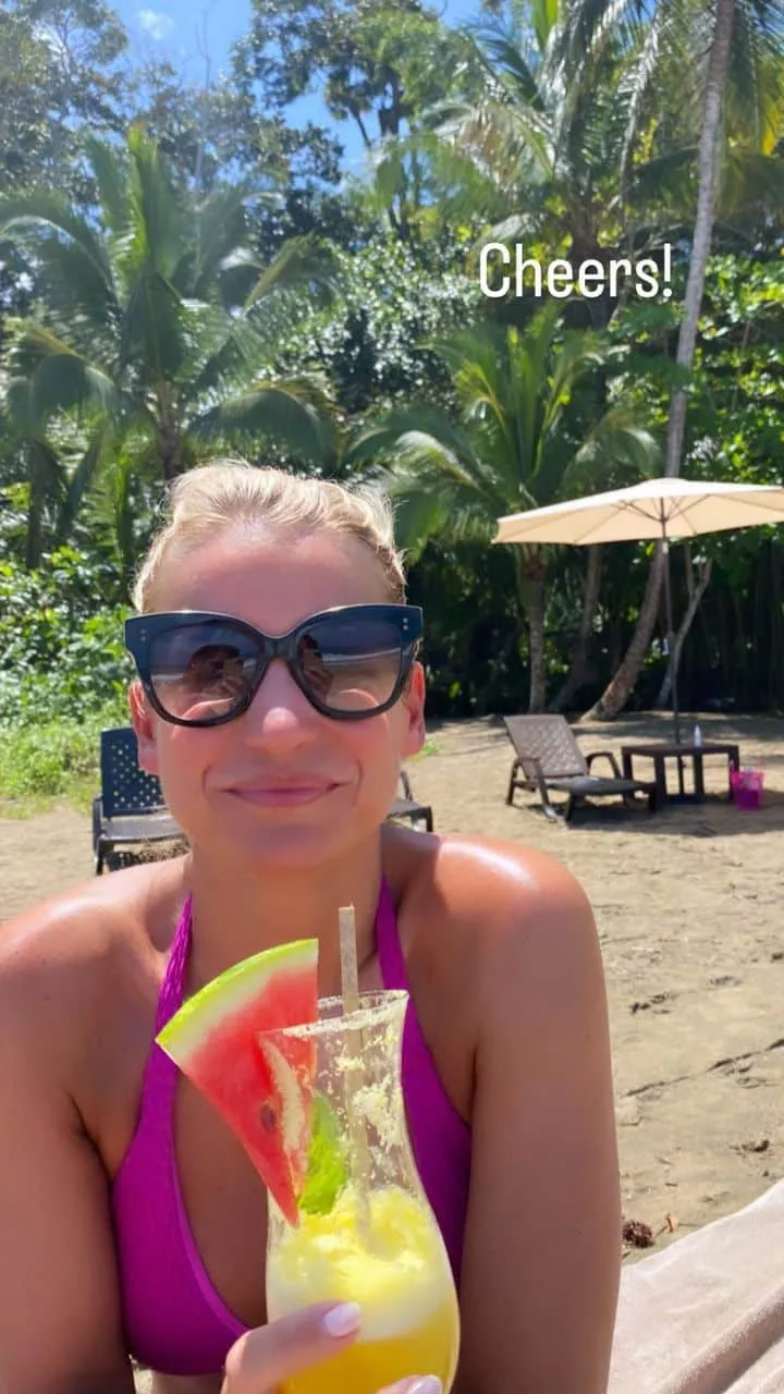 dionne stax 3046849942132113828