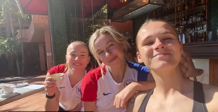 jackie groenen 14 3306937102418475258