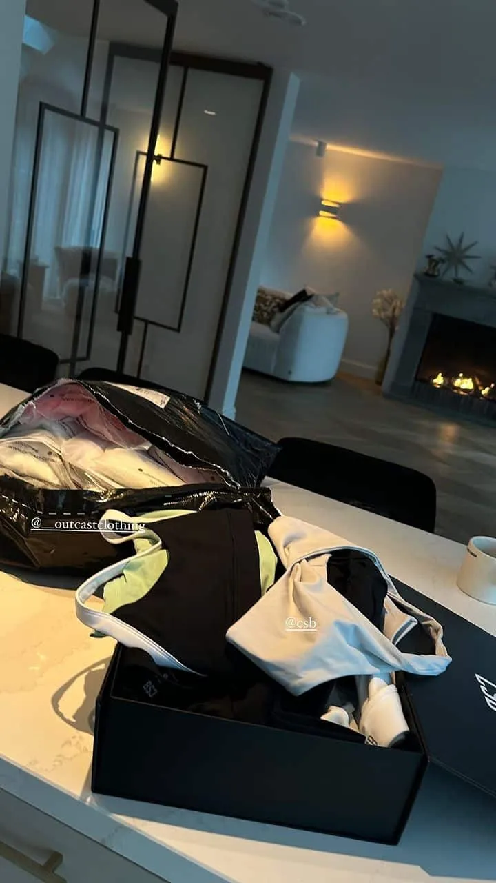 juttaleerdam 3309116178612751849