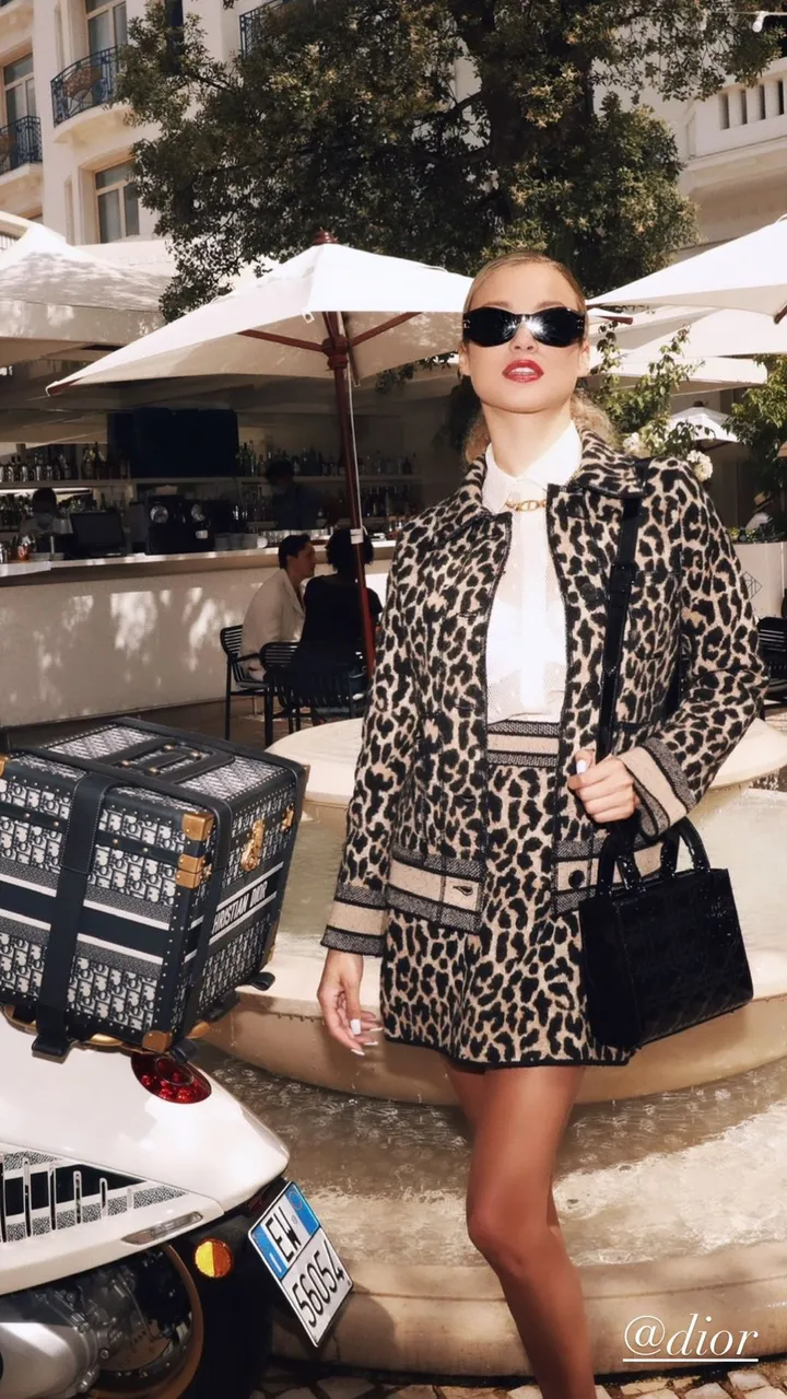 rose bertram 2982966044881502937