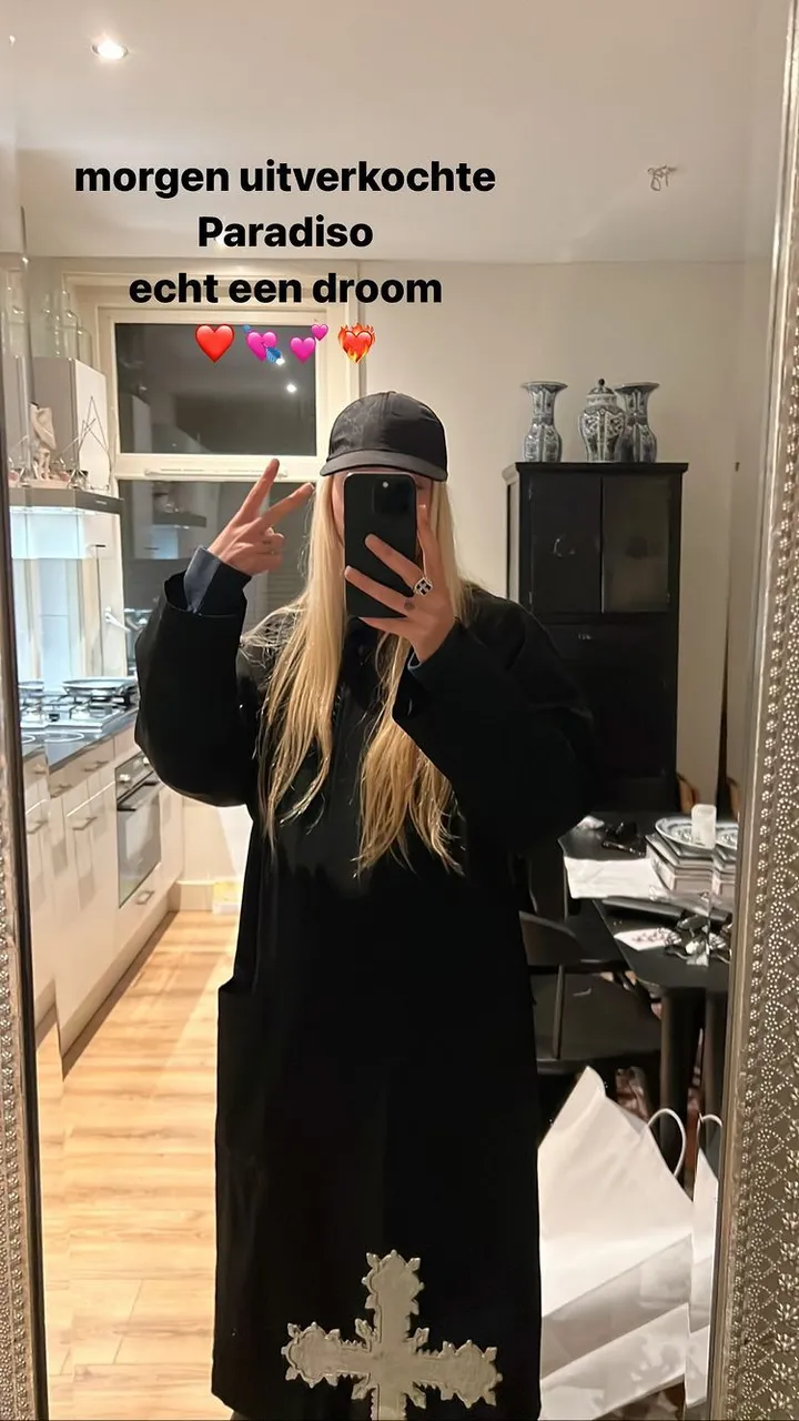 s10s10xx 289929216 139778845187654 6431112775931415650 n 1 1