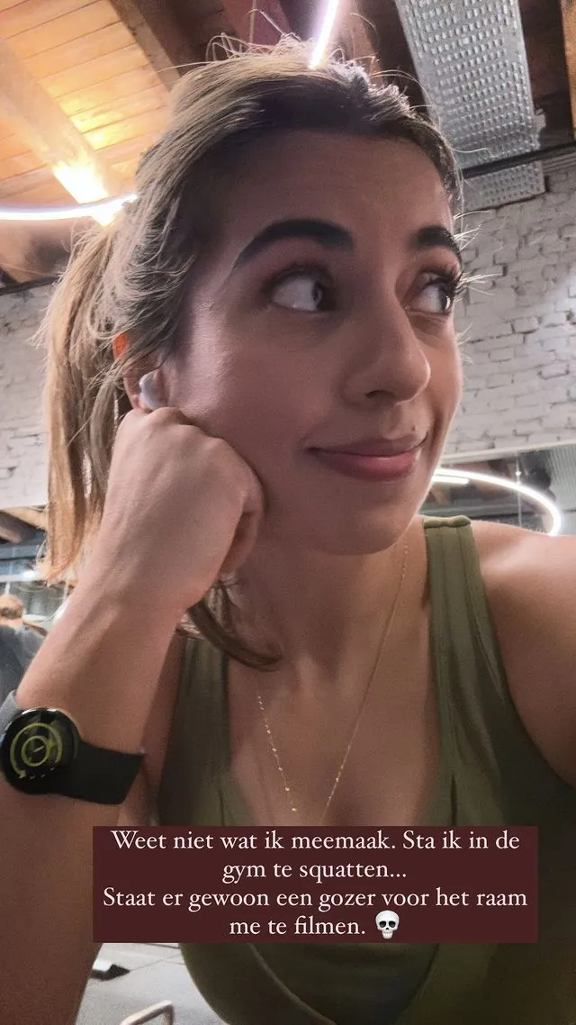 hila noorzai wordt stiekem gefilmd tijdens hete sportsessie