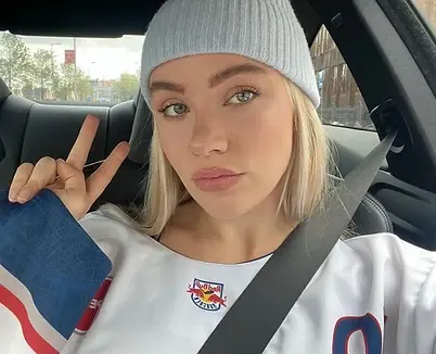 juultje tieleman selfie