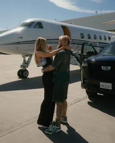 Foto Jake paul en Jutta Leerda,