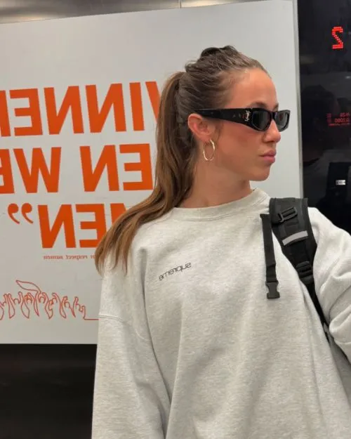 Suzanne Schulting casual