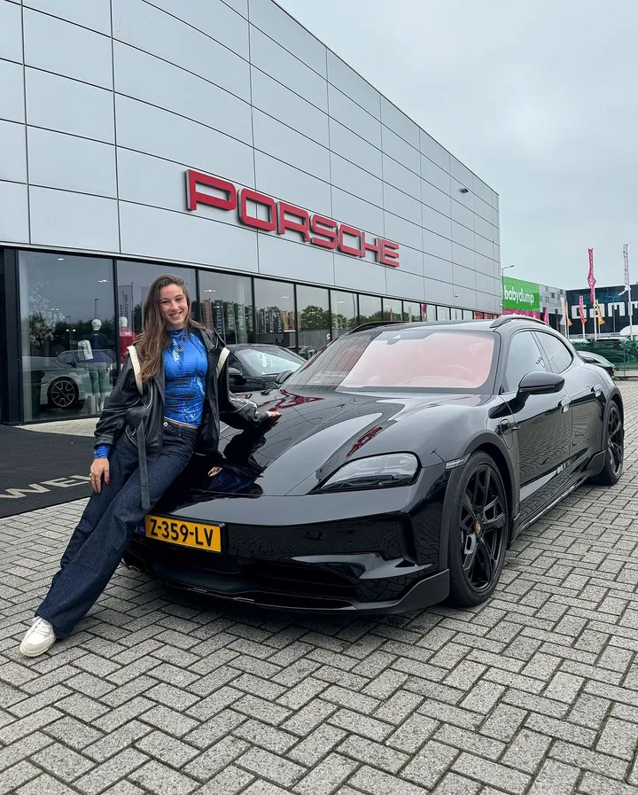 suzanne schulting auto porsche
