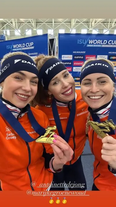 Joy beune en vriendinnen