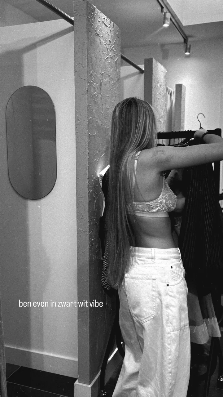 lies_zhara's2026-1-19-9.59.892 story