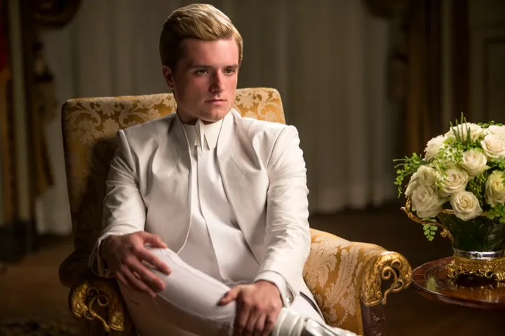 the hunger games mockingjay part 1 60082372 st 17 s low