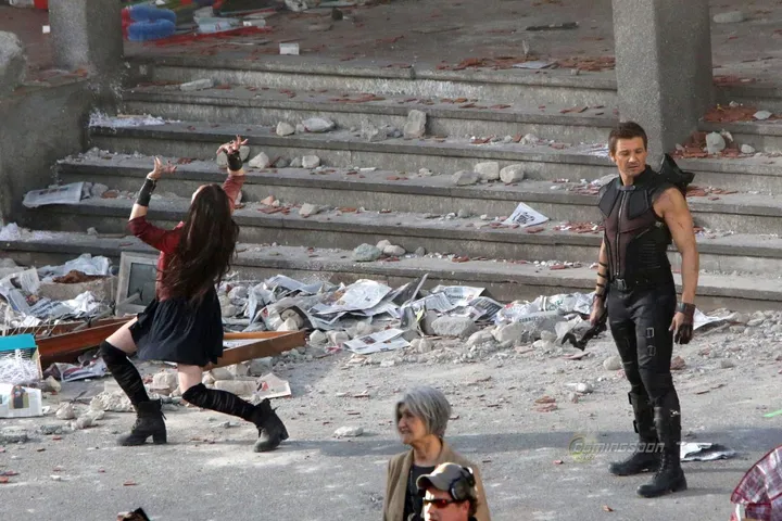 hr avengers age of ultron set photos 9