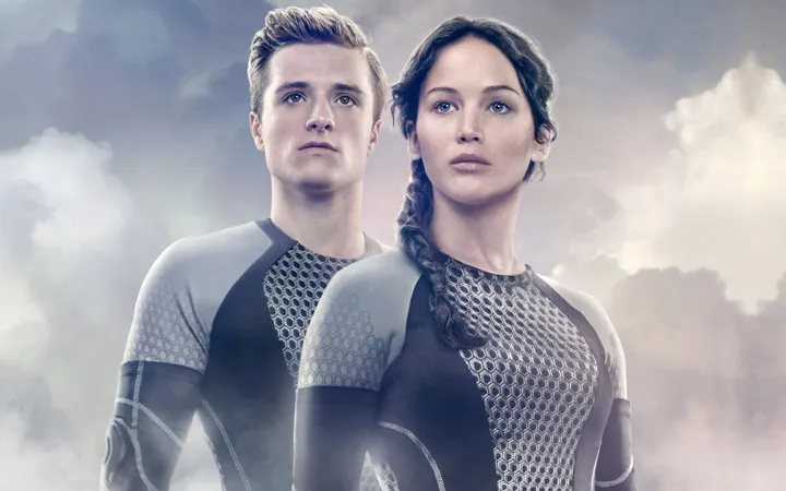 peeta katniss the hunger games catching fire wide